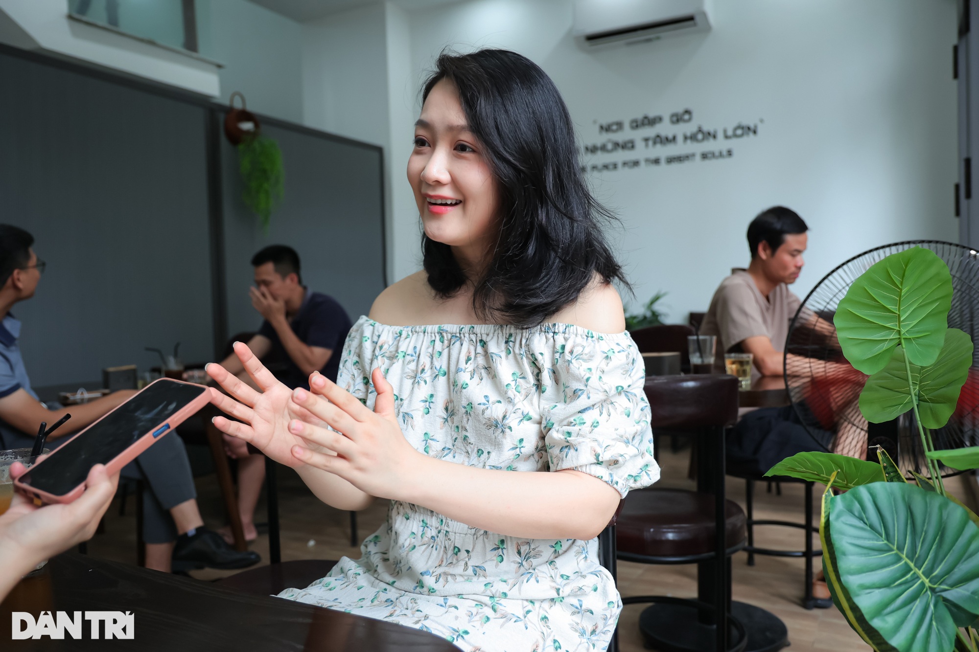 BTV Thu Hà VTV: Chồng tâm lý, tuổi U40 con cái đề huề - 1 BTV Thu Hà VTV: Chồng tâm lý, tuổi U40 con cái đề huề - 1