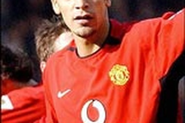 Đầu gấu Rio Ferdinand 