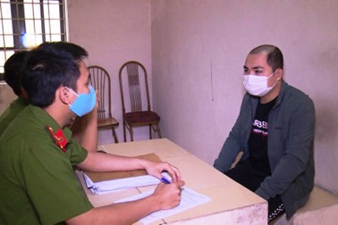 Khởi tố “thầy bói” lừa đảo, chiếm đoạt gần 2 tỷ đồng