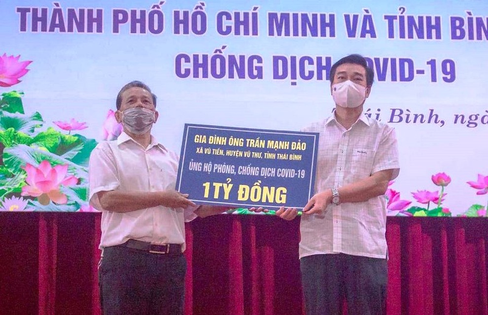 Lão nông rút hơn 1 tỷ đồng tiết kiệm ủng hộ quỹ phòng chống Covid-19 - 1 Lão nông rút hơn 1 tỷ đồng tiết kiệm ủng hộ quỹ phòng chống Covid-19 - 1