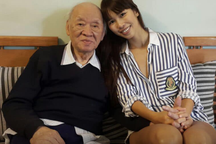 Siêu mẫu Hà Anh: "Ông là tình yêu, là ngọn lửa gắn kết gia đình chúng tôi"