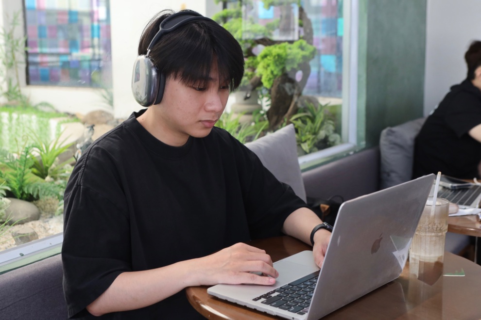 Veo 3 làm hết việc: Nơi sếp làm tất ăn cả, nơi đóng băng tuyển dụng - 6 Veo 3 làm hết việc: Nơi sếp làm tất ăn cả, nơi đóng băng tuyển dụng - 6