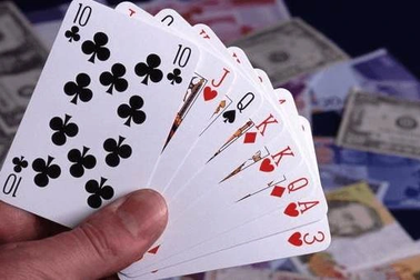 Gia đình sum họp, đánh bài dịp Tết có vi phạm pháp luật?