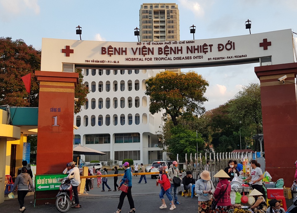 TPHCM: Nữ bệnh nhân Covid-19 diễn tiến bệnh nặng, tiên lượng dè dặt - 1 TPHCM: Nữ bệnh nhân Covid-19 diễn tiến bệnh nặng, tiên lượng dè dặt - 1