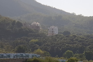 Chủ tịch HĐND Khánh Hòa: Đụng dự án nào sai dự án đó, núi thì xẻ, biển thì lấp!