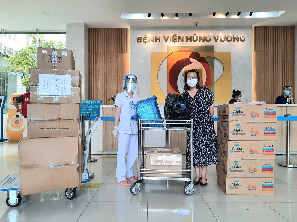 Blissberry tiếp sức các nữ y - bác sĩ tuyến đầu chống dịch - 1