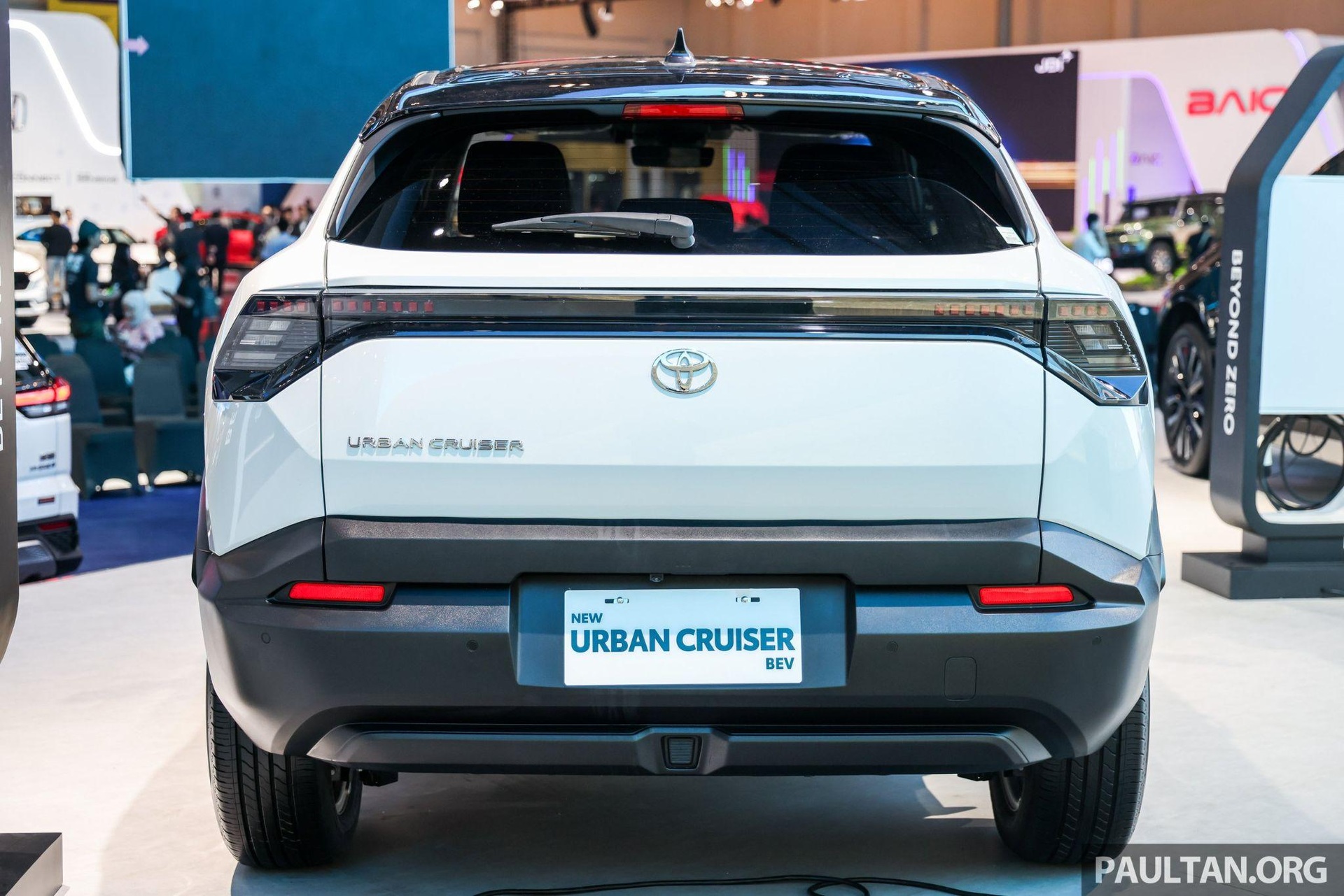 SUV điện Toyota ngang cỡ Yaris Cross: Dùng pin BYD, đi gần 430 km/lần sạc - 8 SUV điện Toyota ngang cỡ Yaris Cross: Dùng pin BYD, đi gần 430 km/lần sạc - 8