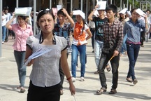 Quy định mới về đào tạo liên thông: Sinh viên khóc, trường e ngại!