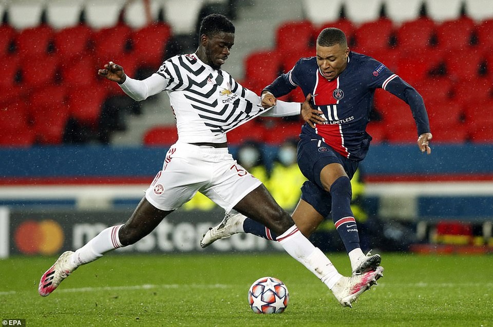 HLV Solskjaer nổ tưng bừng khi Man Utd đánh bại PSG - 2 HLV Solskjaer nổ tưng bừng khi Man Utd đánh bại PSG - 2