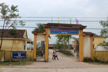 Hà Tĩnh: Mòn mỏi chờ trường sáp nhập