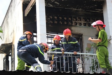 Cháy căn nhà khóa trái cửa, một người chết