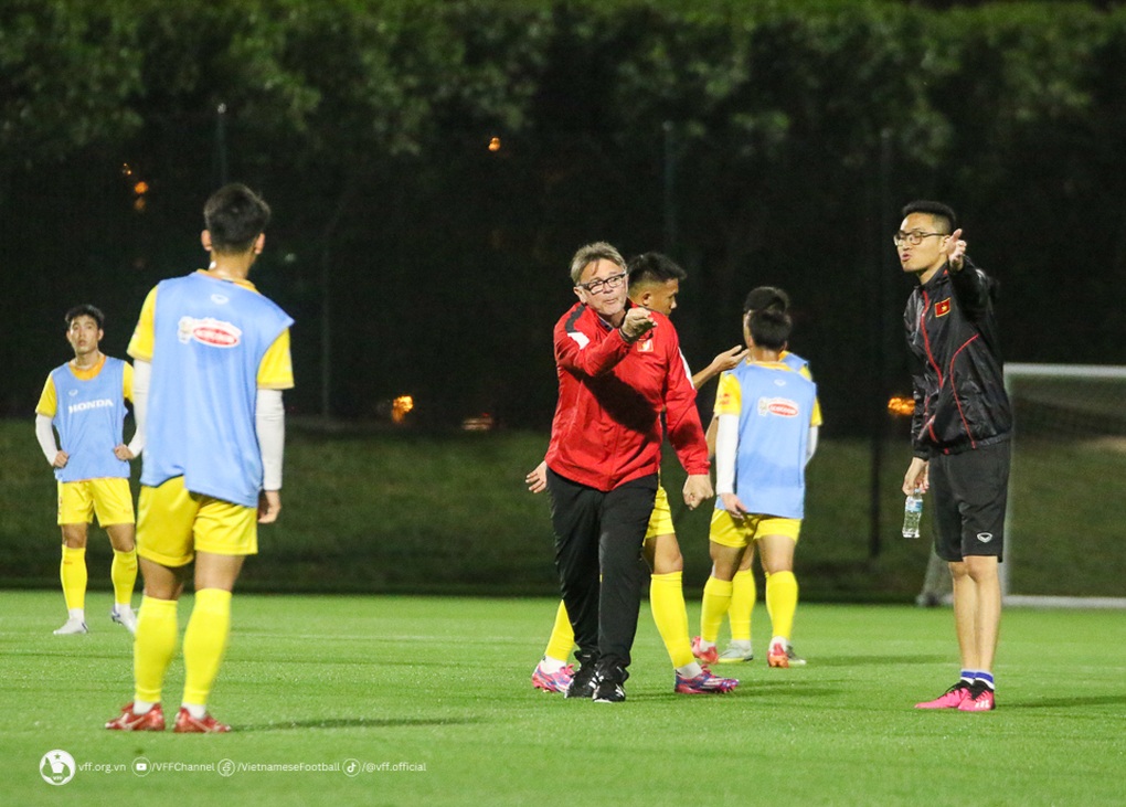 Đội hình U23 Việt Nam đối đầu U23 Iraq: HLV Troussier chấp cầu thủ U20 - 2 Đội hình U23 Việt Nam đối đầu U23 Iraq: HLV Troussier chấp cầu thủ U20 - 2