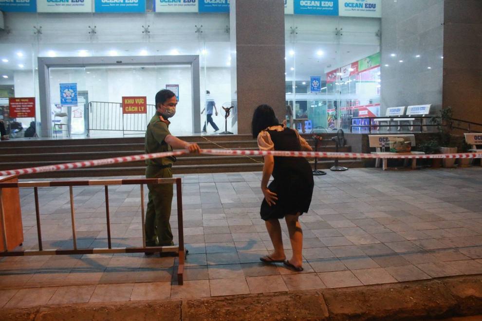 Hà Nội phong tỏa mềm chung cư Hemisco vì có ca dương tính SARS-CoV-2 - 4 Hà Nội phong tỏa mềm chung cư Hemisco vì có ca dương tính SARS-CoV-2 - 4