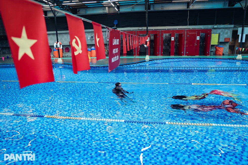 Thiếu nữ Hà Nội chi tiền triệu làm nàng tiên cá xinh đẹp dưới thủy cung - 6 Thiếu nữ Hà Nội chi tiền triệu làm nàng tiên cá xinh đẹp dưới thủy cung - 6