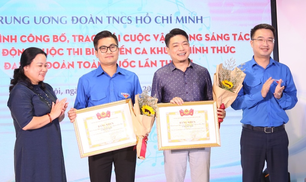Công bố ca khúc chính thức của Đại hội Đoàn toàn quốc XII - 1 Công bố ca khúc chính thức của Đại hội Đoàn toàn quốc XII - 1