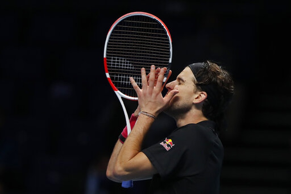 Thắng nghẹt thở trước Djokovic, Thiem vào chung kết ATP Finals 2020 - 1 Thắng nghẹt thở trước Djokovic, Thiem vào chung kết ATP Finals 2020 - 1
