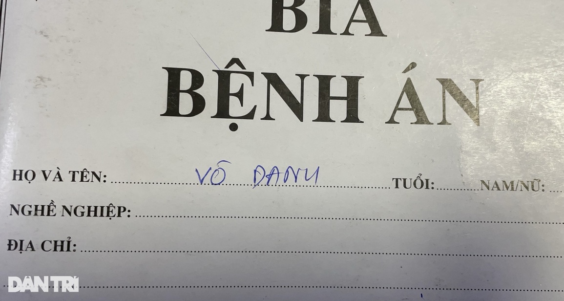 Bác sĩ BV Thanh Nhàn cầu cứu giúp bệnh nhân vô danh bị tai nạn nguy kịch - 4 Bác sĩ BV Thanh Nhàn cầu cứu giúp bệnh nhân vô danh bị tai nạn nguy kịch - 4