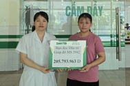 "Nhờ mọi người mà em được trở về nhà với gia đình..."