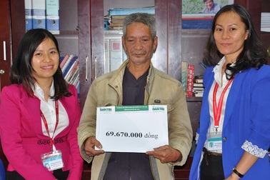 Gần 70 triệu đồng đến với người bố mất 3 con