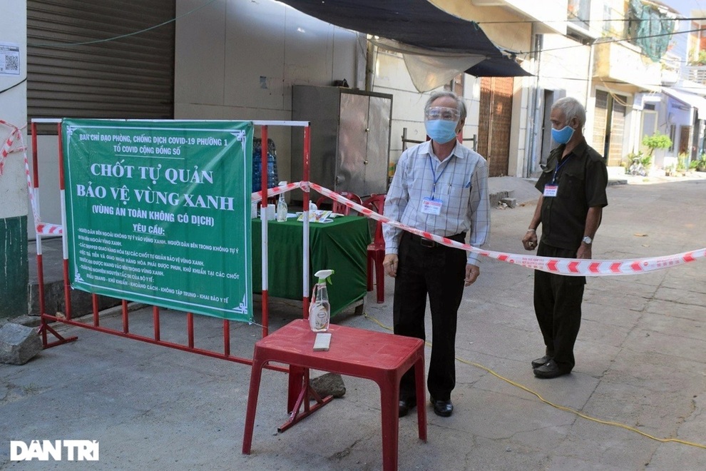 Sau hơn 2 tháng chống dịch, nhiều nơi ở Phú Yên được nới lỏng giãn cách - 1 Sau hơn 2 tháng chống dịch, nhiều nơi ở Phú Yên được nới lỏng giãn cách - 1
