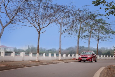 Ford Focus mới có đáng "đồng tiền bát gạo"?