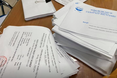 Hơn 1.300 kỹ sư, cử nhân ĐH Thủy Lợi nhận kết quả tốt nghiệp qua bưu điện