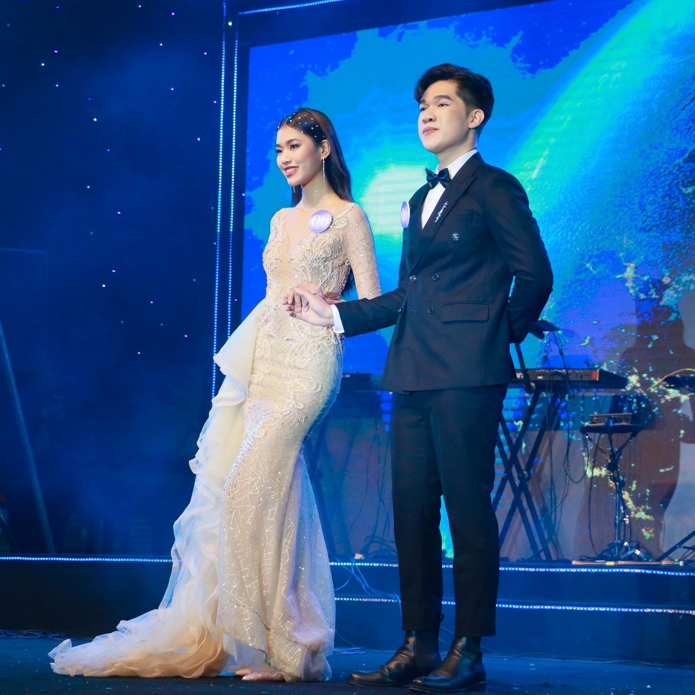 নতুন বৈদেশিক বাণিজ্য সুন্দরী ১.৭৯ মিটার লম্বা এবং একসময় আরও খাটো হতে চেয়েছিলেন - ২ Tân hoa khôi Ngoại thương cao 1,79m, từng ước được thấp đi - 2