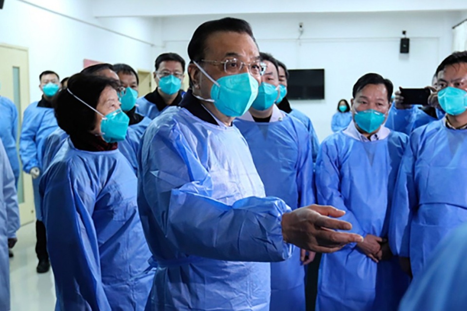 Thủ tướng Trung Quốc tới vùng tâm dịch viêm phổi lạ - 1 Thủ tướng Trung Quốc tới vùng tâm dịch viêm phổi lạ - 1
