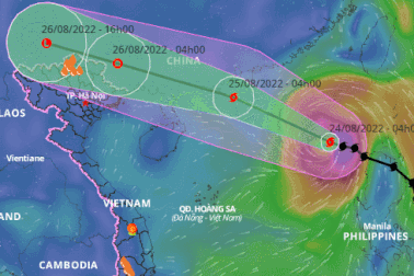 Bão Maon vào Biển Đông