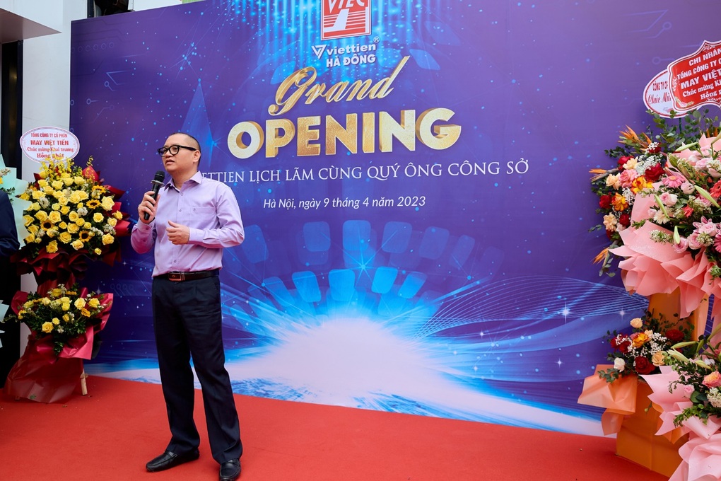 Ra mắt Viettien House Hà Đông, giảm giá tới 50% áo sơ mi cao cấp - 2 Ra mắt Viettien House Hà Đông, giảm giá tới 50% áo sơ mi cao cấp - 2