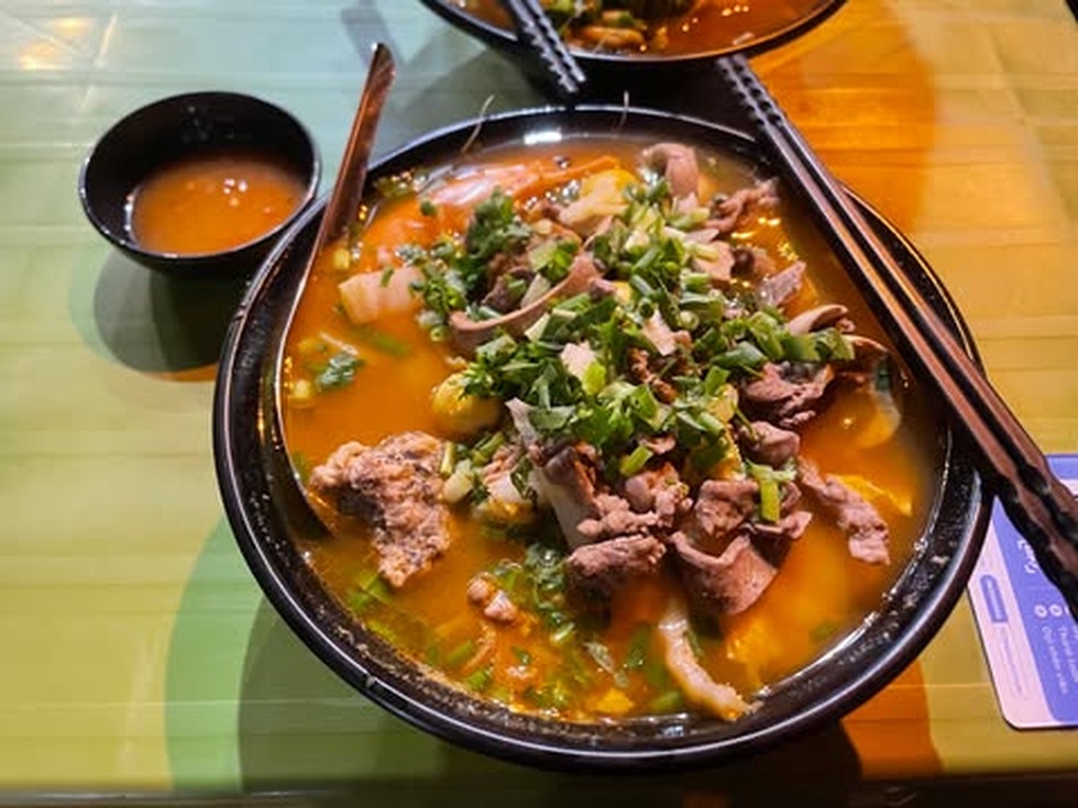 Gần 1 tuần không nấu cơm, người trẻ mắc kẹt trong vòng xoáy đồ ăn nhanh - 1 Gần 1 tuần không nấu cơm, người trẻ mắc kẹt trong vòng xoáy đồ ăn nhanh - 1