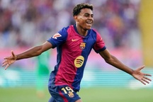 Phong độ thăng hoa, không thể cản nổi của Lamine Yamal