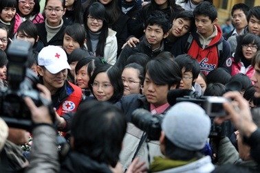 Lý Liên Kiệt: “Vì một thế giới tốt đẹp, hãy cố gắng hết sức có thể” 