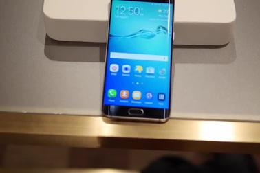 Liệu người dùng có thực sự cần một phụ kiện để mang bàn phím vật lý lên chiếc smartphone màn hình cảm ứng của mình?