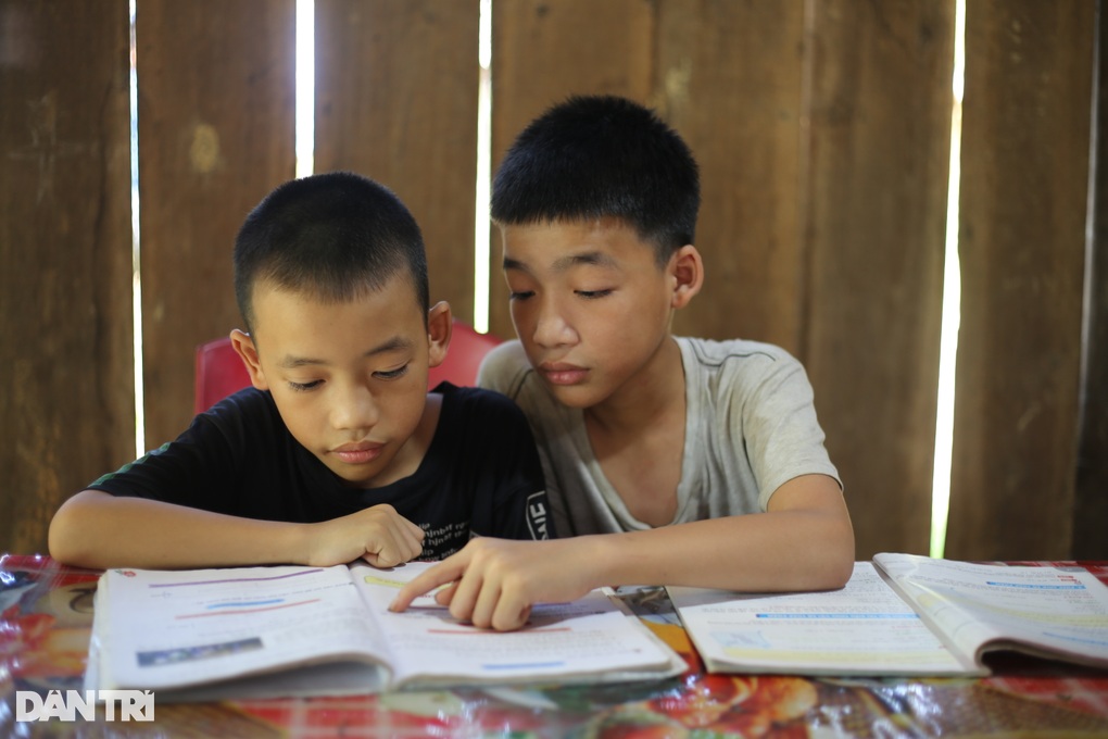 Lời khẩn cầu của 2 đứa trẻ bị mẹ bỏ rơi, bố nguy kịch vì tai nạn - 8 Lời khẩn cầu của 2 đứa trẻ bị mẹ bỏ rơi, bố nguy kịch vì tai nạn - 8
