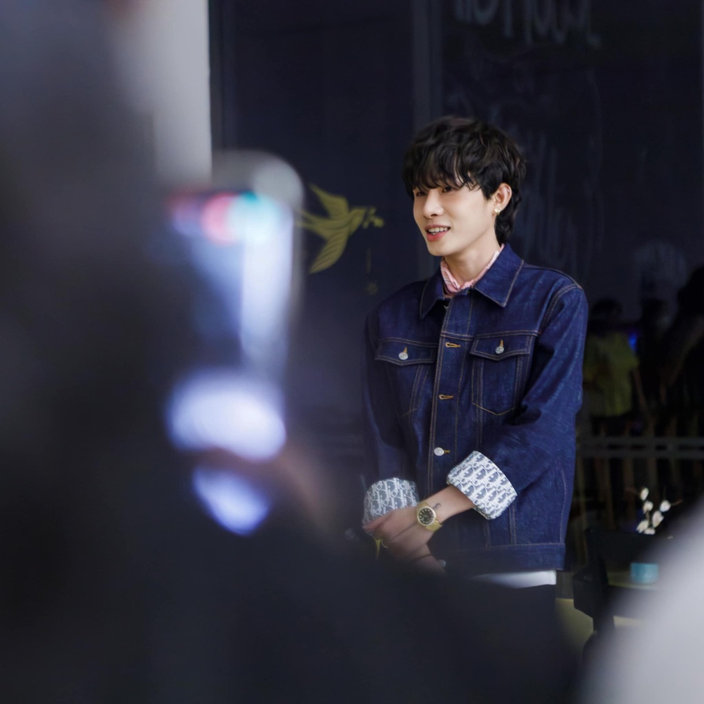 Ca sĩ Jack: Được ví đối thủ Sơn Tùng, 3 năm sau ồn ào tình ái giờ ra sao? - 12