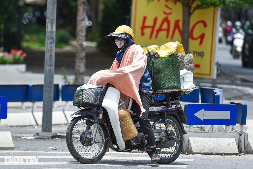 Ám ảnh những nữ ninja bịt mặt tạt đầu, đánh võng trên đường phố - 4 Ám ảnh những nữ ninja bịt mặt tạt đầu, đánh võng trên đường phố - 4