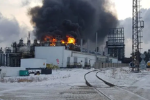 Cháy lớn tại nhà máy lọc dầu lớn nhất vùng Siberia của Nga