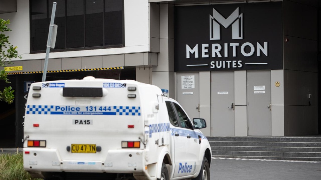 Đón hai nữ sinh tới khách sạn để dự sinh nhật rồi ra tay sát hại - 1 Đón hai nữ sinh tới khách sạn để dự sinh nhật rồi ra tay sát hại - 1