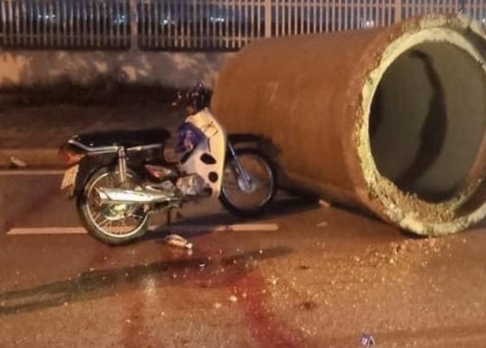 Đôi nam nữ tử vong vì đâm vào ống cống chống dịch: Lỗi thuộc về ai? - 1 Đôi nam nữ tử vong vì đâm vào ống cống chống dịch: Lỗi thuộc về ai? - 1