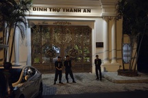 Cảnh sát xuất hiện tại dinh thự Thành An của "ông bầu" Cao Tiến Đoan