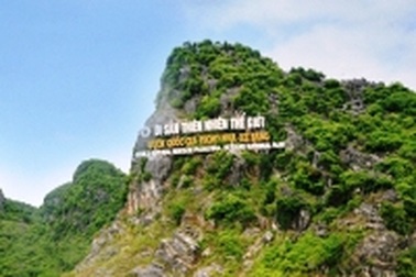 3.400 USD/giờ bay trực thăng ở Phong Nha - Kẻ Bàng