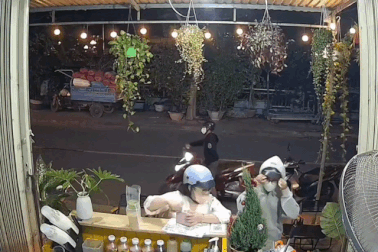 Camera ghi lại vụ trộm xe trong chưa đầy 8 giây