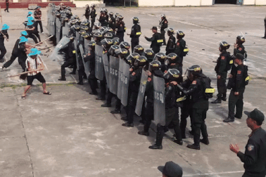 Xem cảnh sát "mũ nồi xanh" huấn luyện trước khi lên đường gìn giữ hòa bình