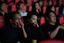 Khán giả TPHCM khóc khi xem phim kinh điển của Đặng Nhật Minh