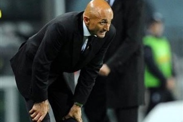 Thua liền hai trận, AS Roma “trảm tướng” 