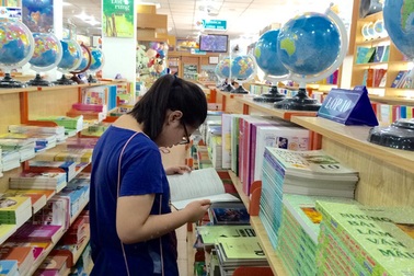 Các Sở GD&ĐT có nên đứng ra biên soạn sách giáo khoa?