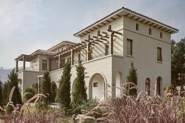 Biệt thự tuyệt đẹp đậm chất lãng mạn của Ý cách Hà Nội 40 phút lái xe