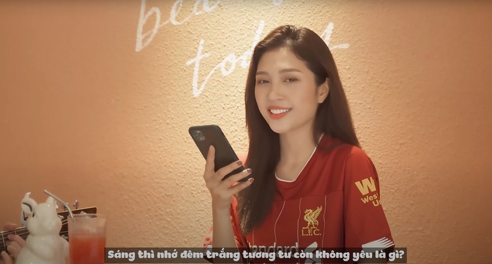“Hot girl World Cup” cover ca khúc của Sơn Tùng MTP cực đáng yêu - 3 “Hot girl World Cup” cover ca khúc của Sơn Tùng MTP cực đáng yêu - 3