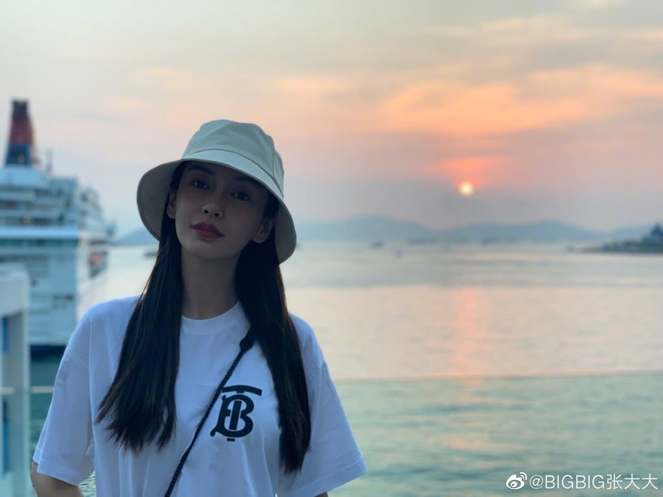 Huỳnh Hiểu Minh ngọt ngào chúc mừng sinh nhật Angelababy - 2 Huỳnh Hiểu Minh ngọt ngào chúc mừng sinh nhật Angelababy - 2